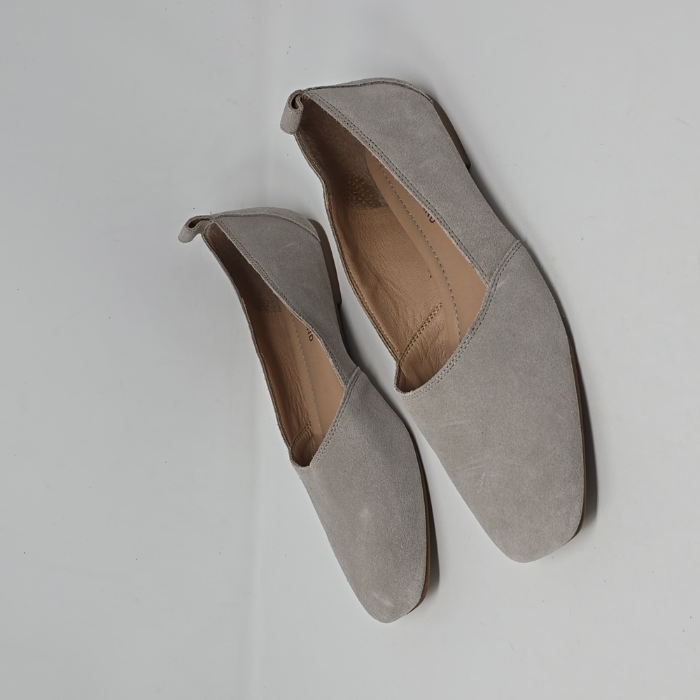 Lucky Brand Daymein Grey Flats Women's Size 10.